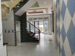 Bán nhà 3 tầng, 3pn,  đường số 8, linh xuân, thủ đức, tp hcm. dt 60m2, sổ hồng,