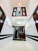 Bán nhà 3 tầng gần chợ rạch ông nguyễn thị tần, p2 q8 .giá: 3,98tỷ bớt lộc