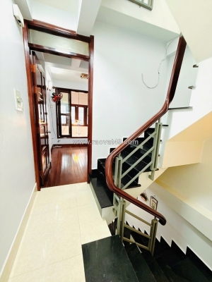 Bán nhà 3pn 3 wc 3 tầng sân thượng nhà mới dọn vào ở nguyễn thị tần