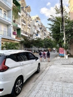 Bán nhà 5 tầng đối diện trường huỳnh văn nghệ - sầm uất gò vấp - 9.5 tỷ