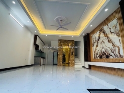 Bán nhà 6 tầng thang máy gara ô tô, khu quân đội ngọc thụy – long biên 50m, giá