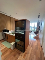 Bán nhà đẹp bồ đề  chân cầu trần hưng đạo- dân xây - gara- thang máy-86m 5 tầng