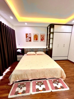 Bán nhà đẹp – nguyễn văn linh, long biên  ngõ ô tô – 5 tầng hiện đại
