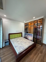 Bán nhà đẹplõi bồ đề - chân cầu trần hưng đạo- gara mặt tiền rộng  5 tầng nhỉnh