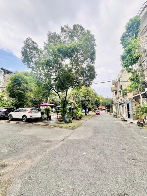 Bán nhà hẻm 10m, nguyễn cửu đàm - ngay công viên, 5x19m, 5 tầng - 5pn, 16,8 tỷ.