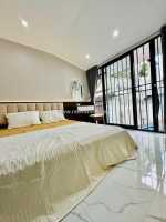 Bán nhà hẻm ô tô gần mt- chu văn an - 4 tầng - 5 pn - 50m2 - 2 mt - không qh -