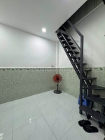 Bán nhà hẻm thông âu cơ, sổ hồng riêng hơn 1 tỷ