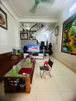 Bán nhà hồ tùng mậu, 38m2, 5 tầng, gần cầu diễn, cách ô tô 1 nhà, giá 7,6 tỷ