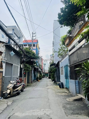 Bán nhà hxh 6m lạc long quân, gần chợ vải  tân bình, 4,8x14m, 4 tầng, 4pn, 9,8