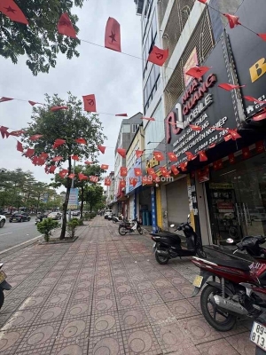 Bán nhà mặt phố ngô gia tự, vỉa hè đá bóng, gần bigc long biên, kinh doanh ngày