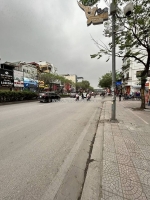 Bán nhà -mặt phố ngọc lâm 53m -lô góc-kinh doanh- sầm uất ngày đêm - dòng tiền