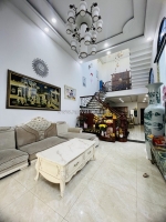 Bán nhà mặt phố q.2, p. cát lái, đường số 10, dt 162m2, 3 tầng, 4pn. sổ hồng,