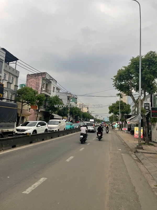 ~/Img/2025/10/ban-nha-mat-tien-10x25m-gia-23-ty-duong-nguyen-thi-soc-02.jpg