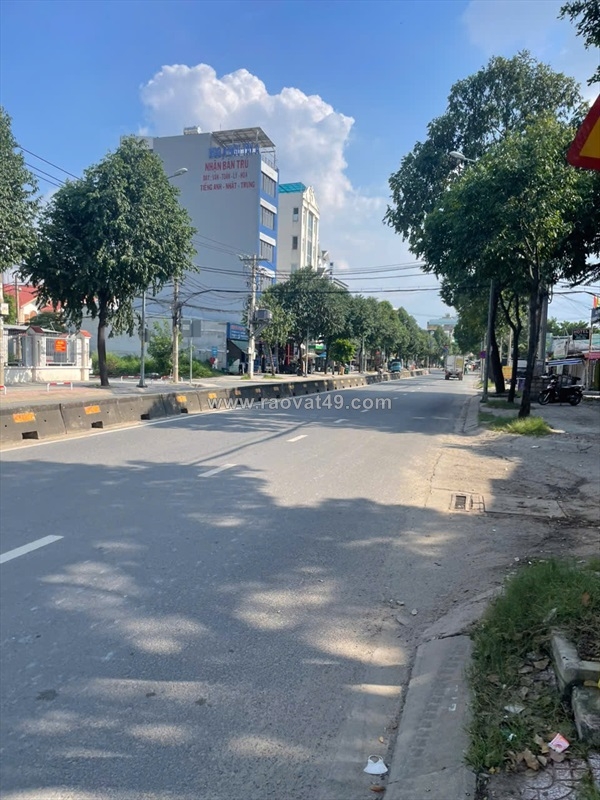 ~/Img/2025/10/ban-nha-mat-tien-21x50m-gia-100-ty-duong-le-thi-rieng-02.jpg