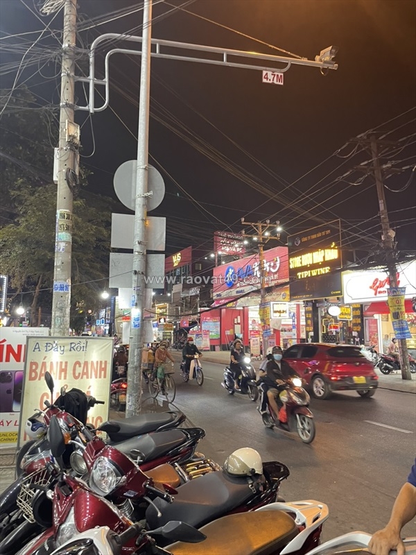 ~/Img/2025/10/ban-nha-mat-tien-8x25m-gia-29-ty-duong-nguyen-anh-thu-02.jpg