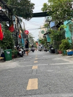 Bán nhà mặt tiền đ số 24 lê văn quới nhựa 10m thông 48m2,2 tầng 4 tỷ