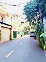 Bán nhà mặt tiền đường 10m – giáp quận 11 – 121m2 – 3 tầng – 5pn chỉ 12.x tỷ