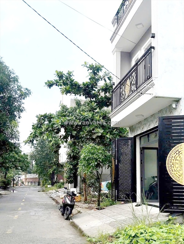 ~/Img/2025/10/ban-nha-mat-tien-kdc-phu-loi-p7-q8-01.jpg