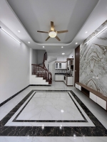 Bán nhà ngọc thuỵ long biên-đẹp long lanh- oto đỗ-32m- nhỉnh 5 tỷ( tl)