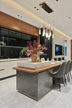 Bán nhà nguyễn văn linh long biên,oto tránh,ngõ thông,thang máy,49m nhỉnh 11