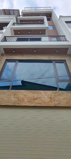 Bán nhà phân lô ngọc thụy 50m², 6 tầng thang máy, gara ô tô – gần trường quốc