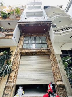 Bán nhà phân lô trần quốc hoàn, cầu giấy - 40m² x 7t thang máy - mt 4m - ô tô