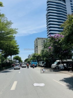 Bán nhà phố phạm văn đồng 55m2, 7 tầng thang máy dòng tiền ~700tr/n gần công