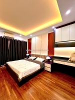 Bán nhà phú lương 42m2, 5 tầng, ngõ thông, lô góc,  ở ngay