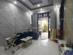 Bán nhà riêng 3 tầng, 89m2, 4pn, đường 102, tăng nhơn phú a, q.9. tp hcm sổ