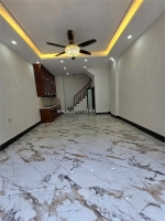 Bán nhà thạch bàn long biên – view đẹp – mặt tiền rộng – giá giật mình – 5 tầng