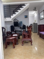 Bán nhà trệt 2 lầu sân thượng 4 pn 4 wc mới đẹp (4.9x11)  hẻm thông thoáng