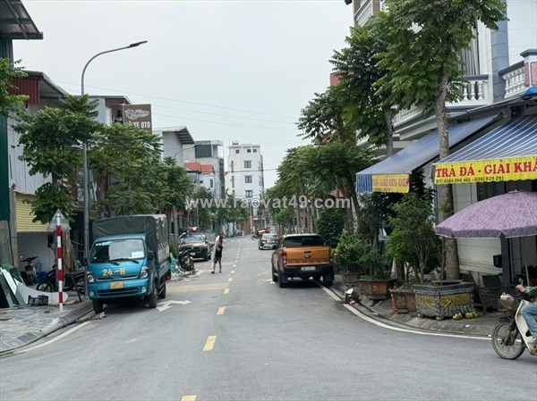 ~/Img/2025/10/ban-nha-xuong-van-phong-duong-cu-khoi-358m2-hai-mat-tien-kd-vo-doi-lh-0889127186-02.jpg