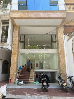 Bán tòa văn phòng mặt phố khu vực trường chinh, 100m2, 8 tầng 1 hầm thang máy