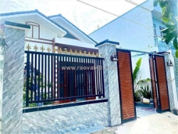 Biệt thự mini mới hoàn thiện 105m2 hẻm ô tô đậu cửa gần chợ hóc môn.