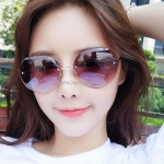 Cách chọn kính râm phù hợp với khuôn mặt – vừa đẹp vừa bảo vệ mắt hiệu quả