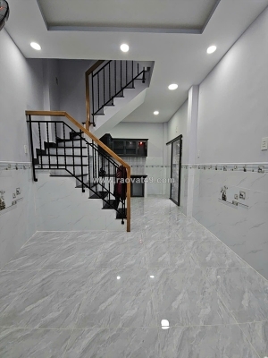 Căn góc 2 mặt tiền hẻm q4
ngang 3 dài 6.8 nở 4.1
có 2 tỷ