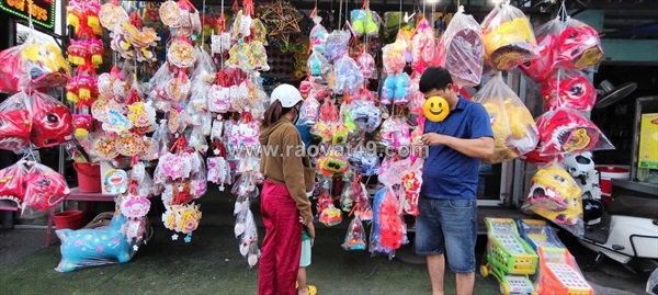 ~/Img/2025/10/can-sang-lai-mat-bang-kinh-doanh-cua-hang-do-choi-tre-em-01.jpg