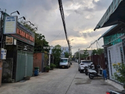 Cặp đất đẹp (8x25m) hẻm 8m thông lê thị riêng, thới an, q12