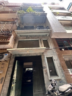 Cc bán nhà pl hoàng quốc việt cầu giấy ngõ thông gần phố oto kd 65m x5t nhỉnh