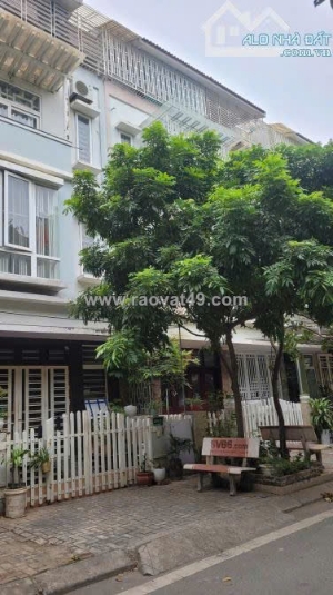 Chính chủ bán lk vigalcera xuân phương. dt 100m x 5 tầng. mt 5m. đường 15m. giá