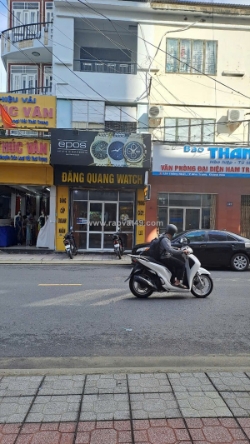 Chính chủ bán nhà đẹp 3 tầng - vị trí đắc địa - mặt tiền thống nhất, nha trang,