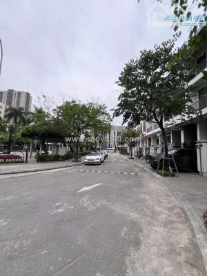 Chính chủ bán nhà hdi mạc thái tông. dt 160,7m x 4 tầng. sổ đỏ. giá 49,5 tỷ.