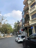 Cho thuê nhà 5 tầng mặt ngõ 282 lạc long quân, phường bưởi