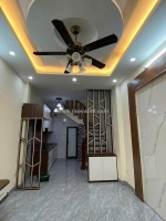 Cho thuê nhà ngõ   nam dư, 32m² x 5 tầng, gồm 3 pn, 4 vệ sinh, 11 triệu