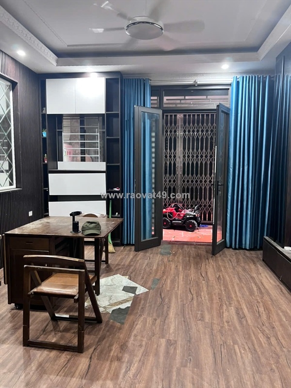 ~/Img/2025/10/cho-thue-nha-ngo-268-ngoc-hoi-5-tang-x-30m2-3pn-4-wc-full-do-vao-ngay-02.jpg