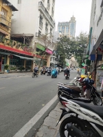 Cực hiếm mặt phố, mặt chợ đông tác 41m, tầng1, mặt tiền 2.7m, 3 tỷ đống đa.