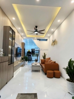 Cực hiếm nhà đẹp đội cấn ngõ thông ô tô đỗ cổng mặt tiền rộng 45m² x 5 tầng hơn 10 tỷ