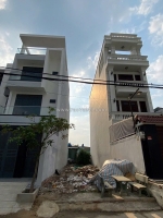 Đất 5x23m đường 9m khu dân cư đông đúc, lọt giữa hai nhà 4 lầu