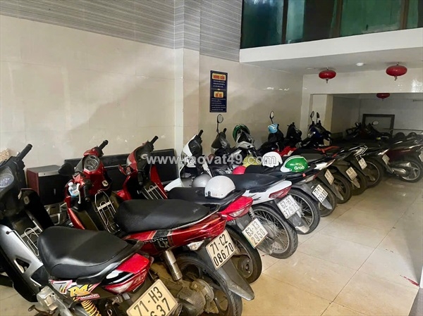 ~/Img/2025/10/day-nha-tro-4-tang-gia-tot-chinh-chu-ban-tai-mat-tien-duong-9-phuong-tang-02.jpg