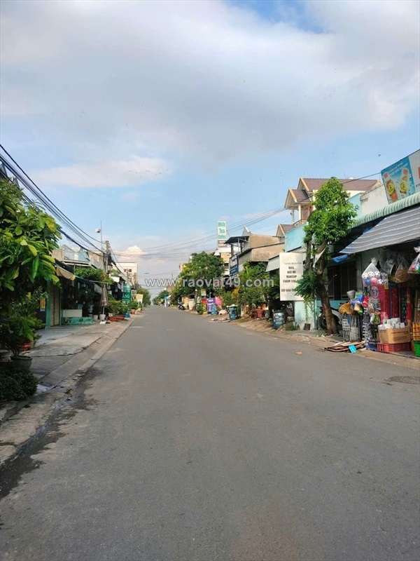 ~/Img/2025/10/day-nha-tro-gia-tot-chinh-chu-can-ban-tai-du-an-khu-dan-cu-dong-an-phuong-01.jpg